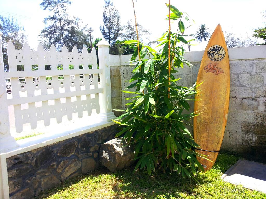 Ceylon Surf Guest And Restaurant Bed and Breakfast Weligama Eksteriør billede