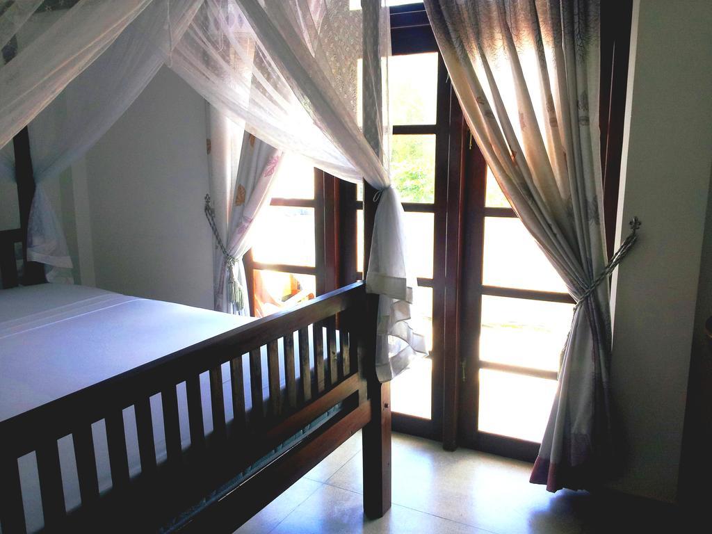 Ceylon Surf Guest And Restaurant Bed and Breakfast Weligama Værelse billede